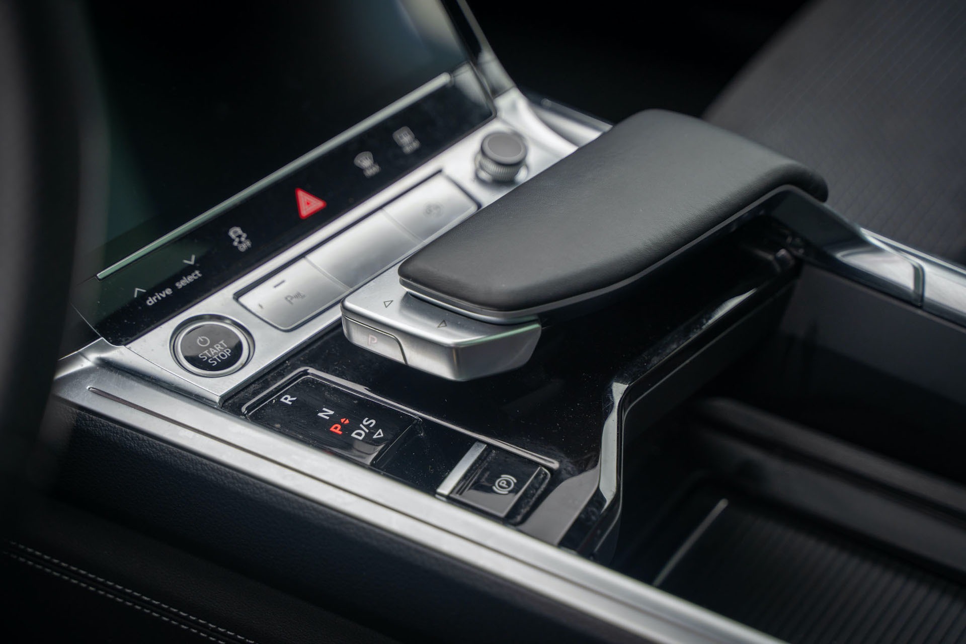 Gallery gallery_images_3_2_1760003665168725032.jpg  | The Car Gallery