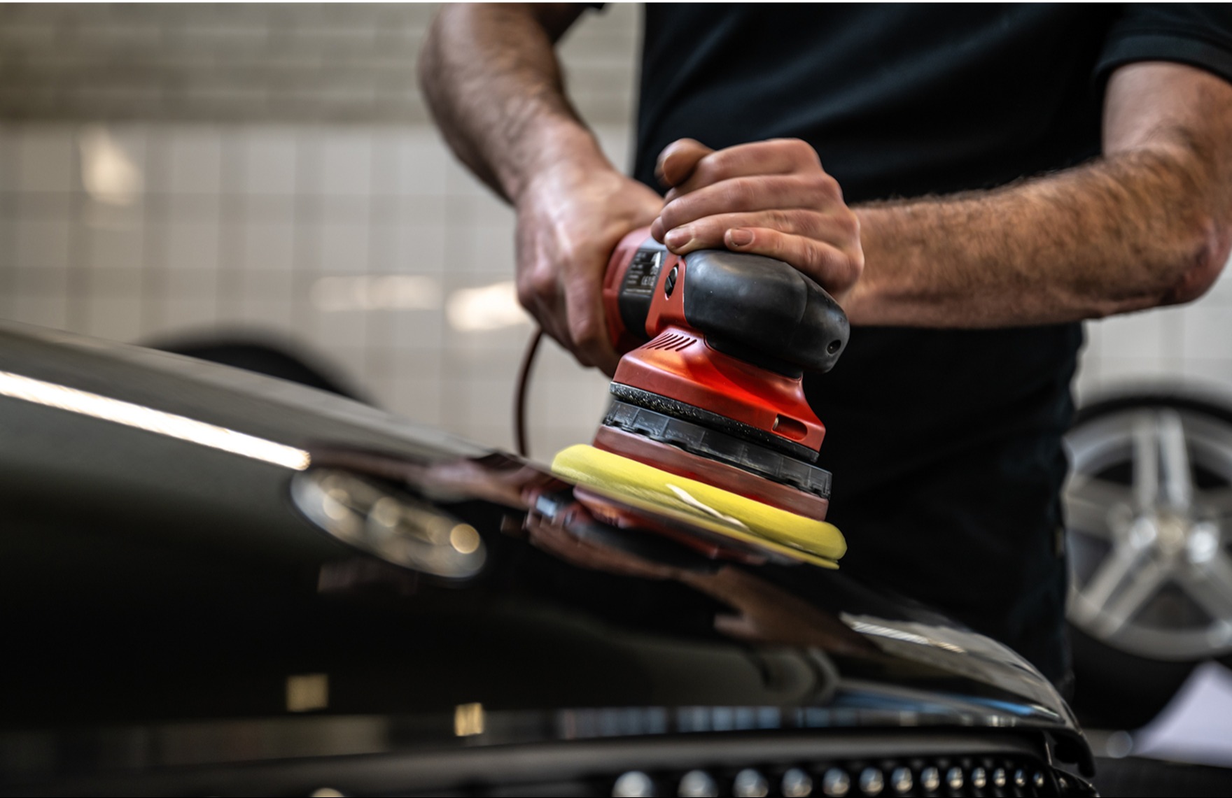 Subpage Details Slider Image Bandenservice | The Car Gallery