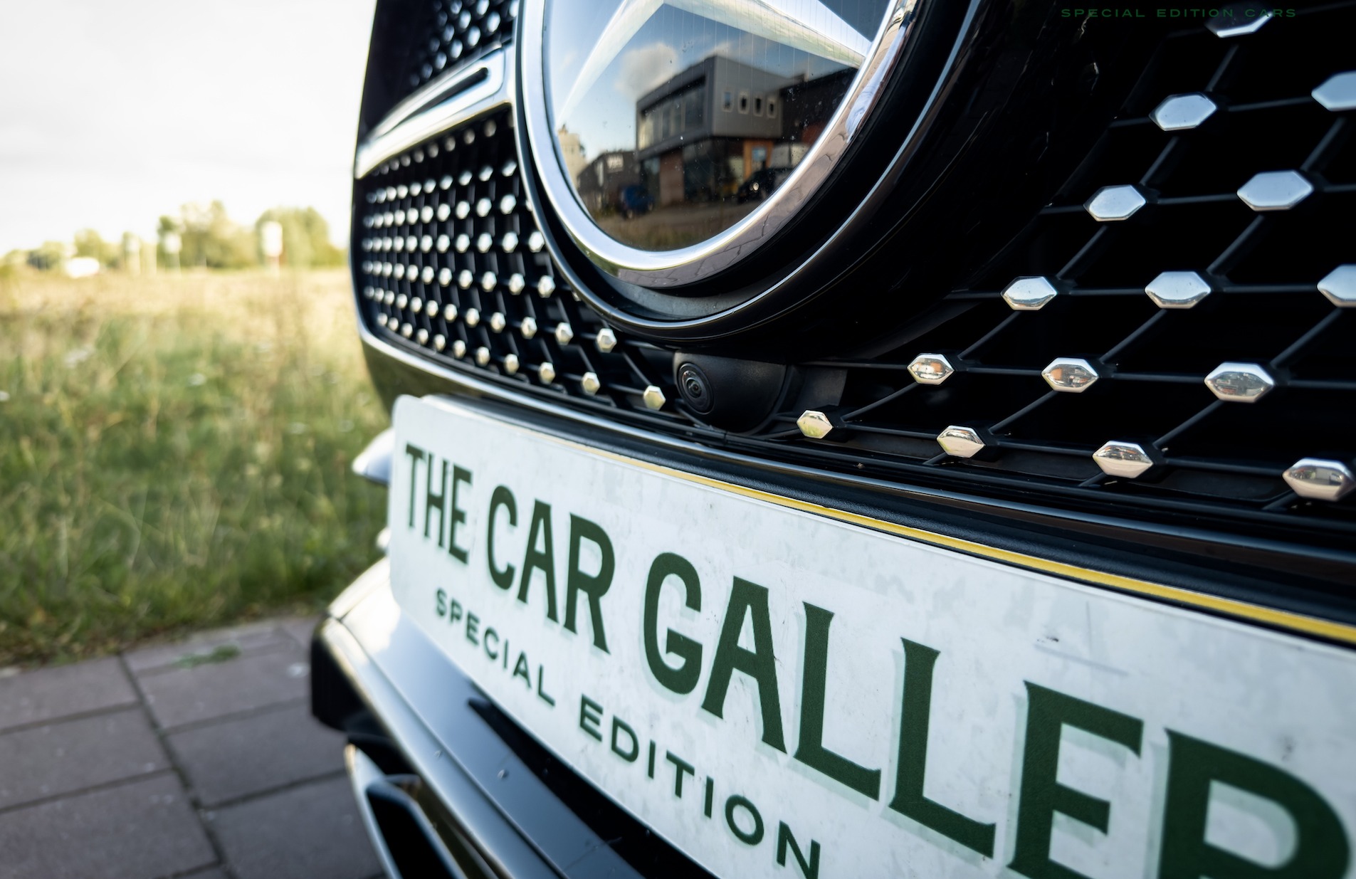 Subpage Details Slider Image Customizing | The Car Gallery