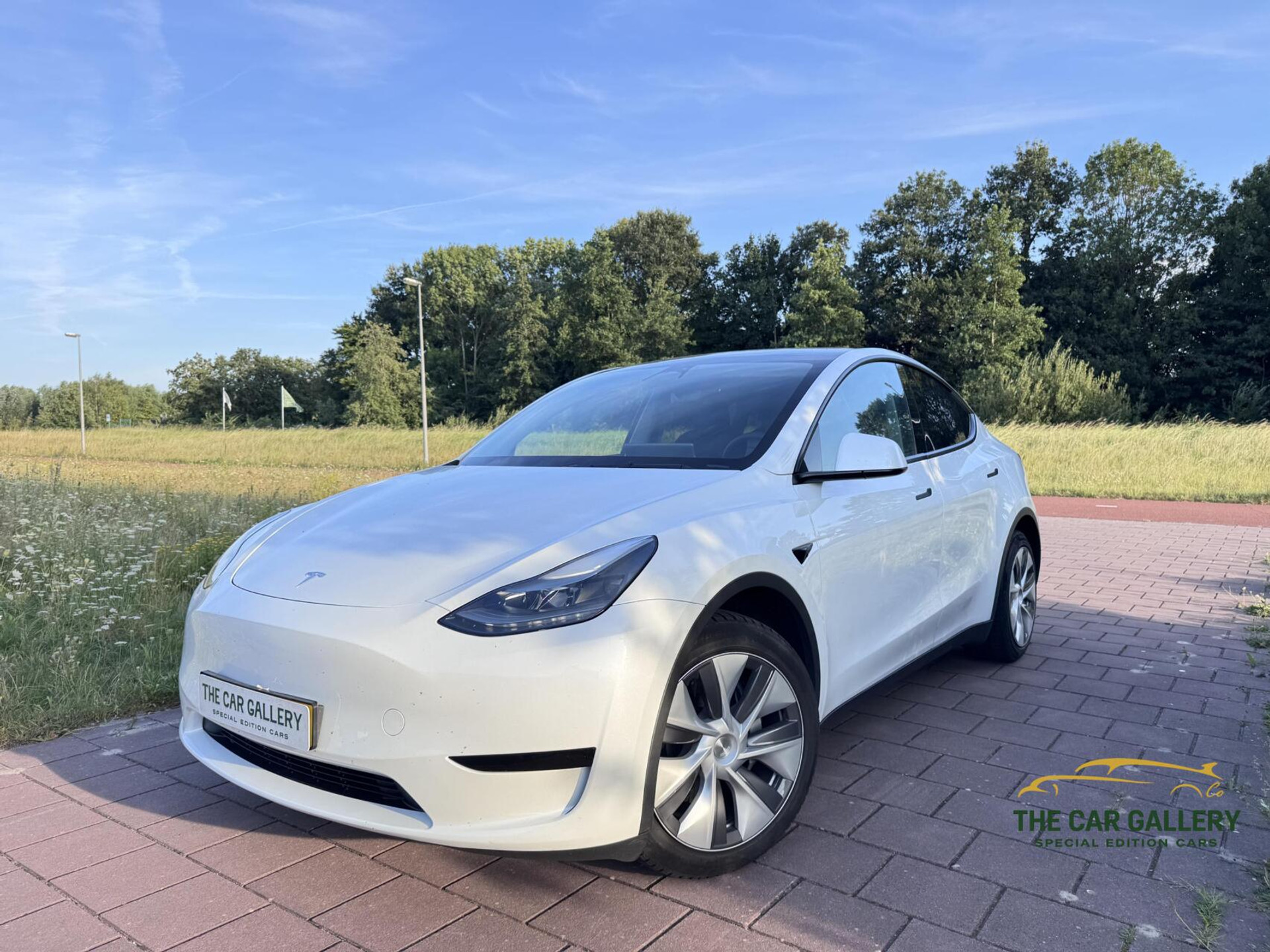 Tesla Model Y RWD 58 kWh 47136005-0.jpg | The Car Gallery