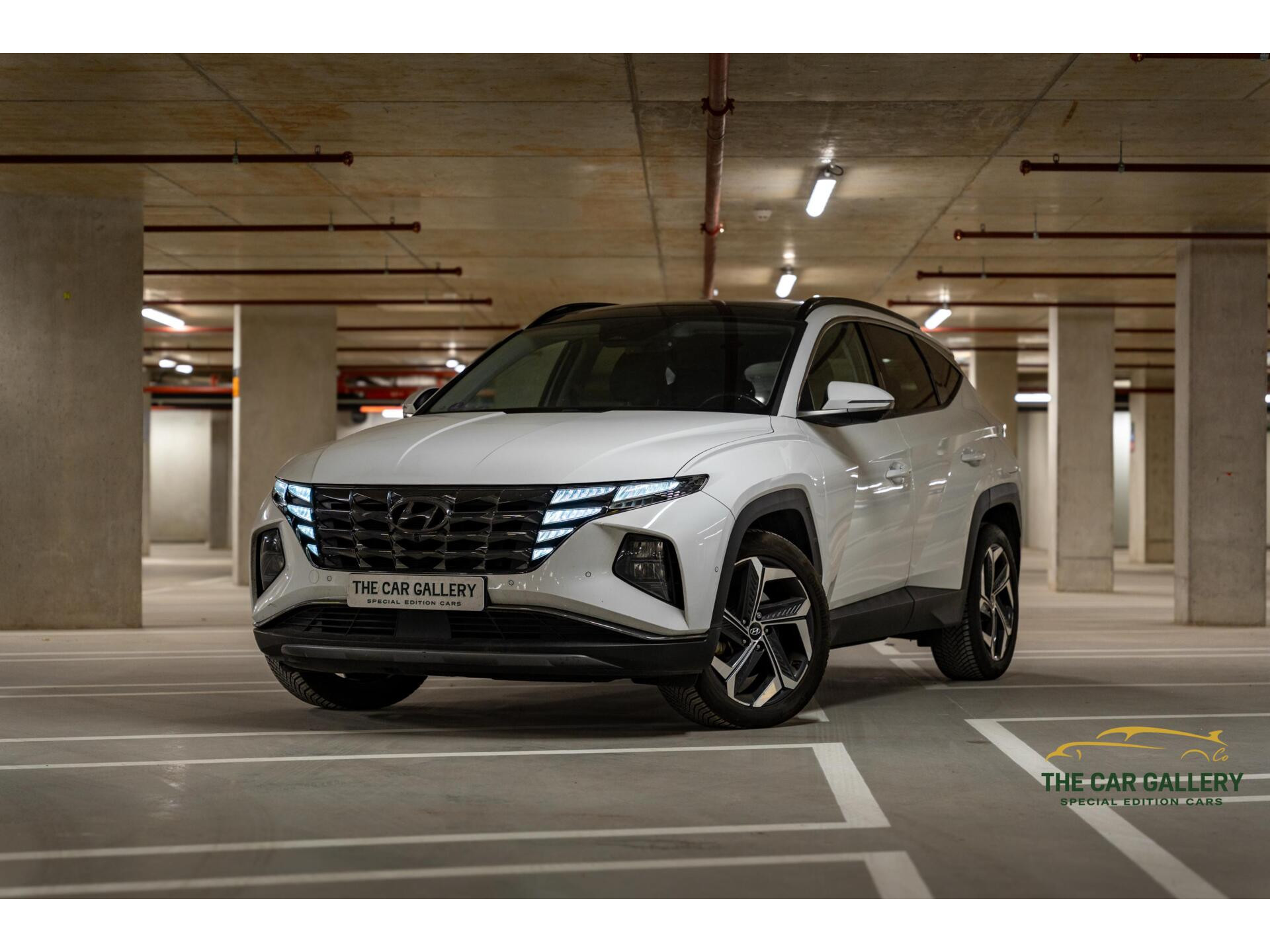 Hyundai Tucson 1.6 T-GDI PHEV Premium Sky | Vol Optie! PANO| 50872180-0.jpg | The Car Gallery