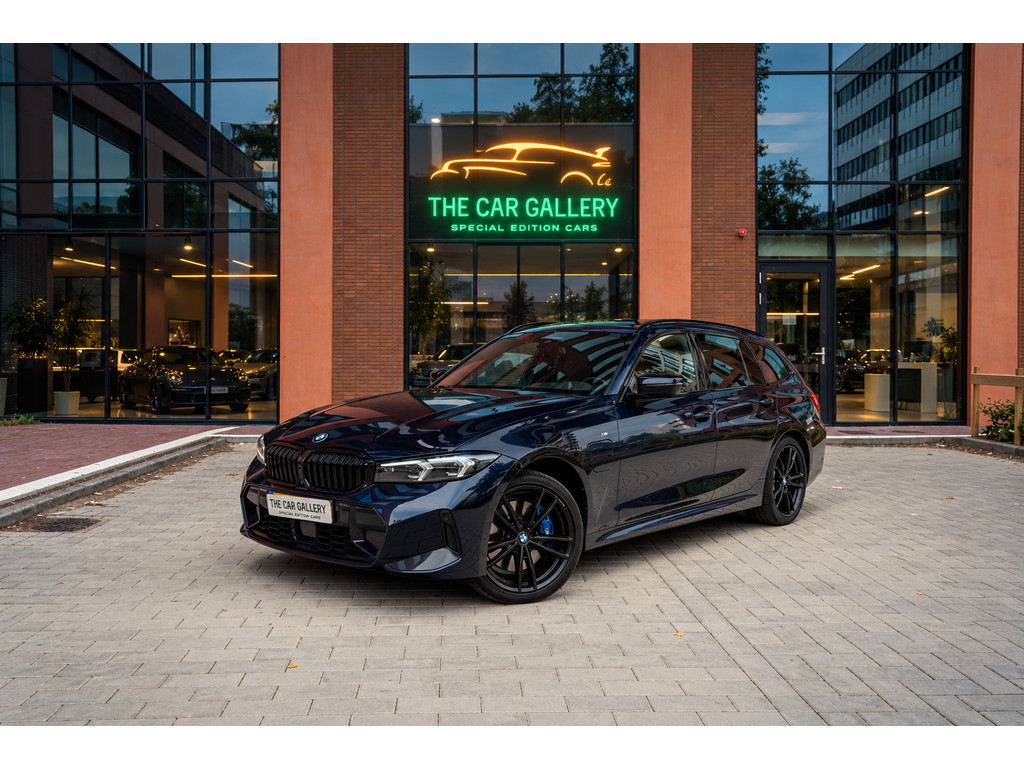 BMW 3 Serie Touring 330e xDrive 57518774-0.jpg | The Car Gallery